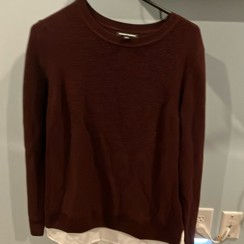 Hilary Radley sweater . Maroon size medium